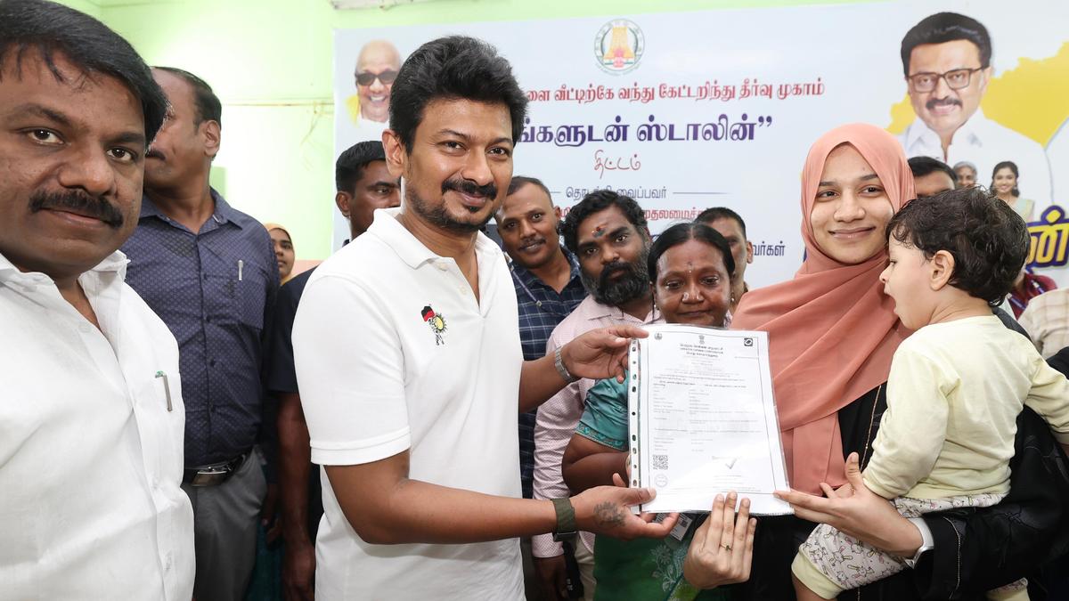 Deputy CM Udhayanidhi Stalin visits Ungaludan Stalin camp