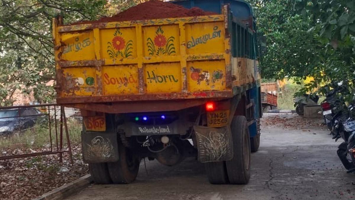 Lorry driver held for illegal mining of sand from irrigation tank near Tiruvannamalai