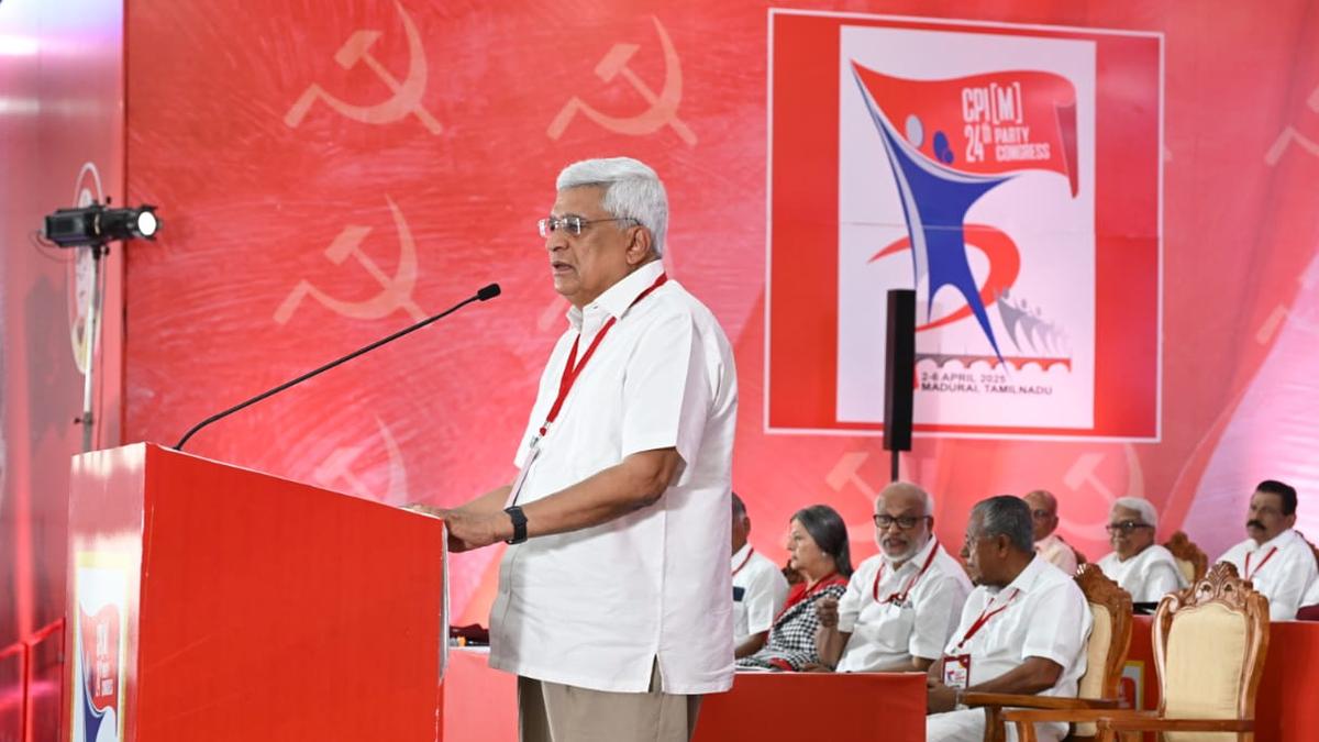 CPI(M) occasion congress: Left alone can persistently combat Hindutva forces, says Prakash Karat CPI(M) occasion congress: Left alone can persistently combat Hindutva forces, says Prakash Karat