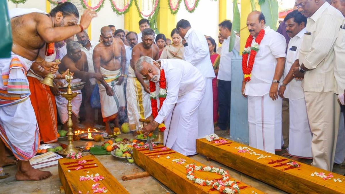 Work to build wooden temple car commences at Kovur Sundareswarar temple