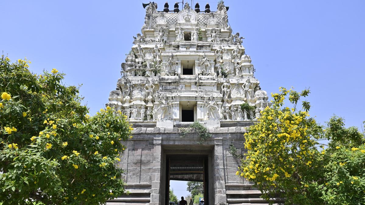 Thakkolam temple, the treasure trove of Tamil history, in derelict