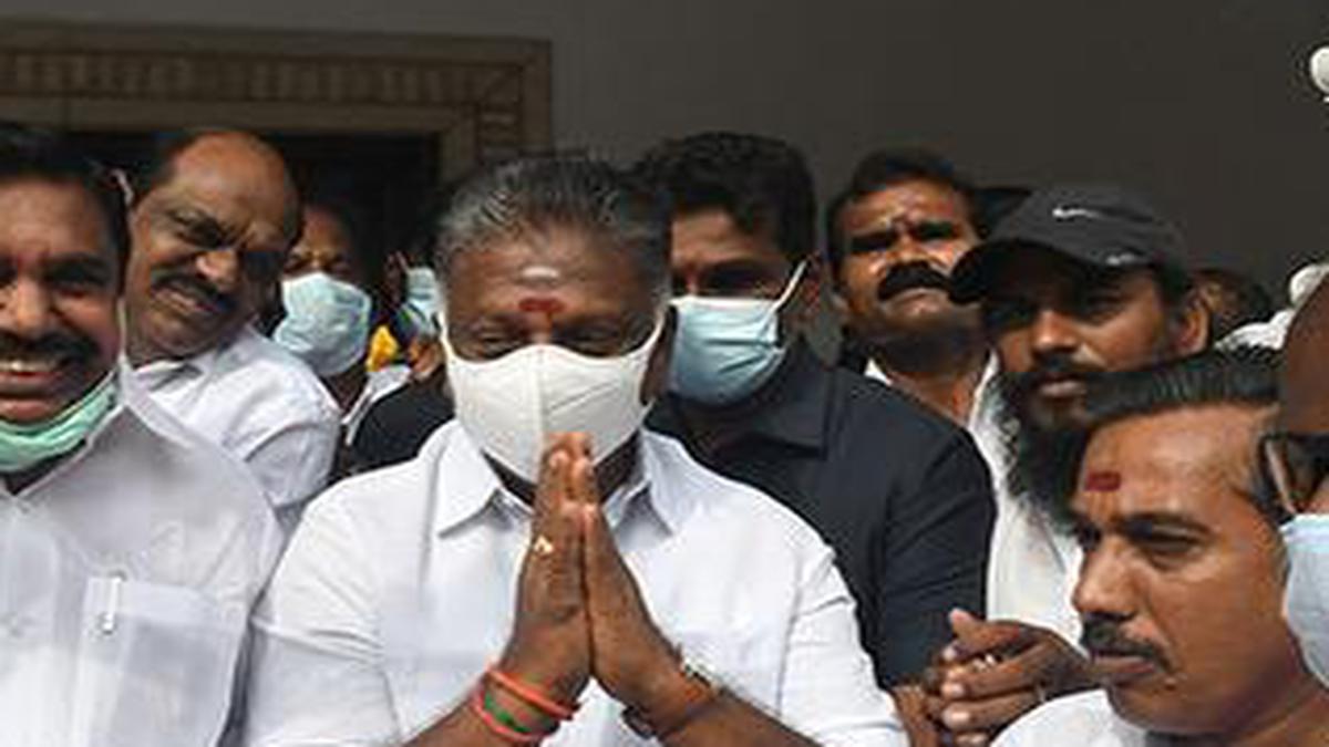 AIADMK meet sees intense exchange of views