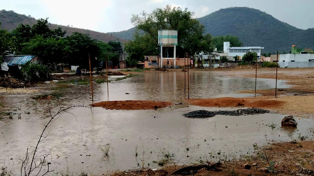 First hailstorm of the season brings relief to residents of Vellore, Tirupattur