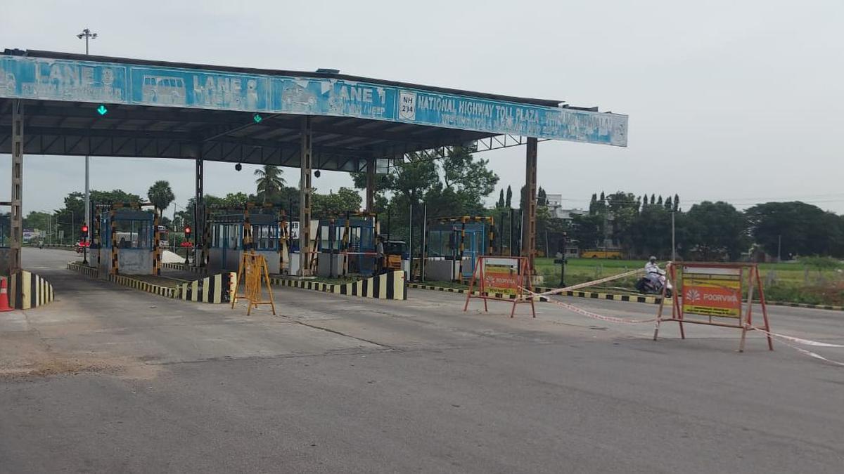 Despite objections, 3 toll plazas on Cuddalore-Chittoor Highway begin operations