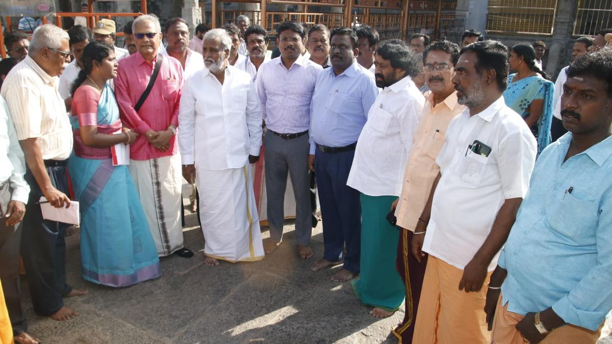 2,700 buses, 20 special trains to ply for Karthigai Deepam in Tiruvannamalai