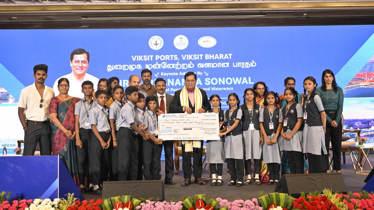 Union Minister Sarbananda Sonowal inaugurates and lays foundation stone for projects at Chennai and Kamarajar Ports