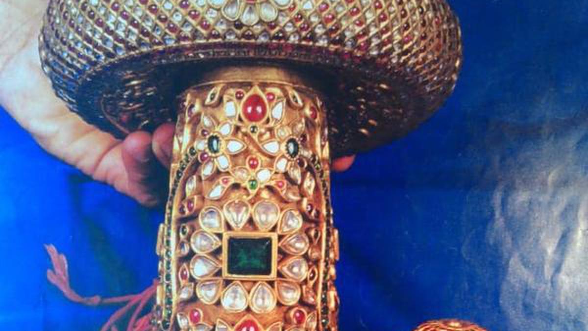Vadasery temple jewellery top