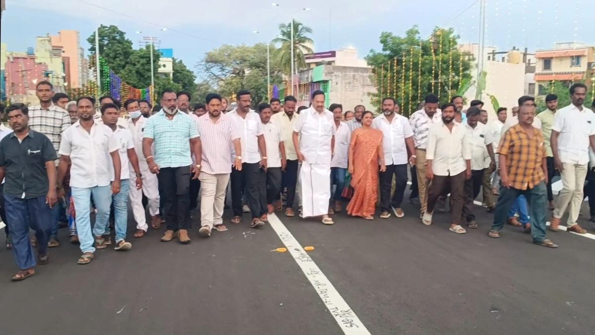 Minister inaugurates ₹26-crore bridge at Navalpur in Ranipet
