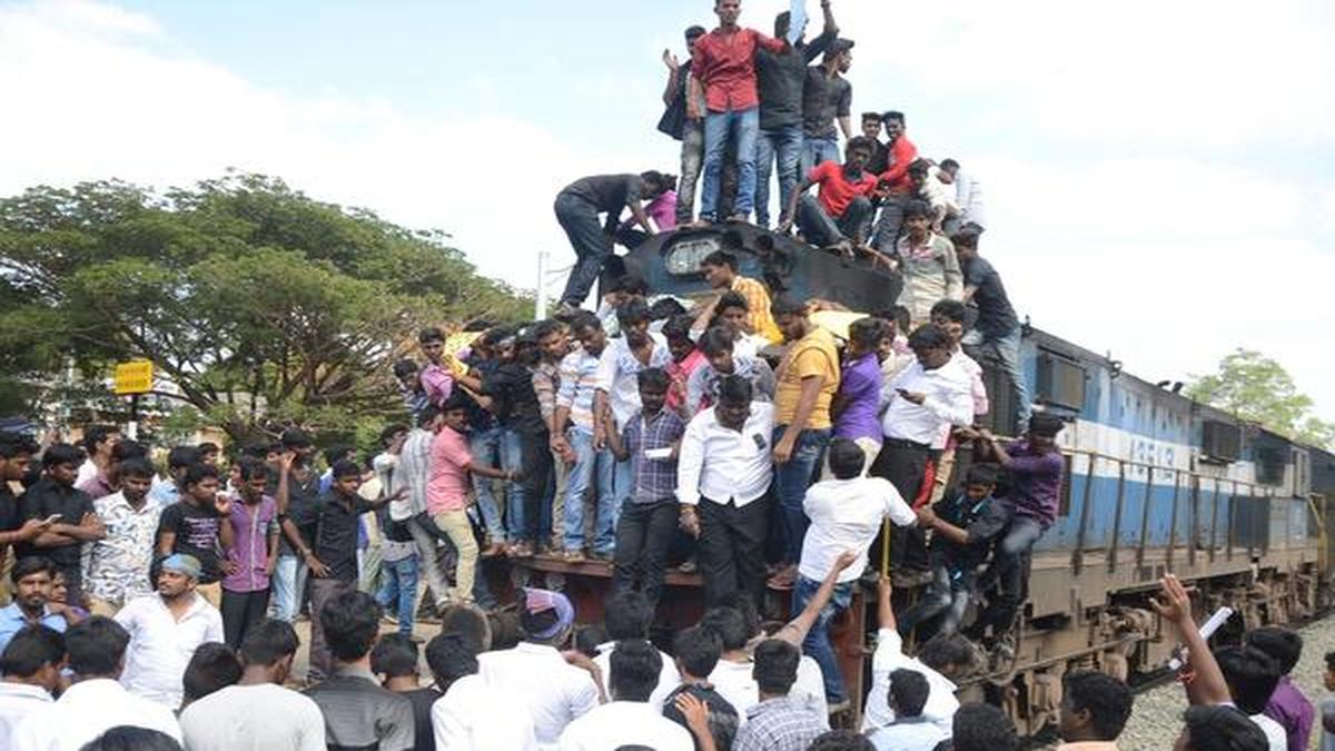 Jallikattu protest: Changes in train timings - The Hindu