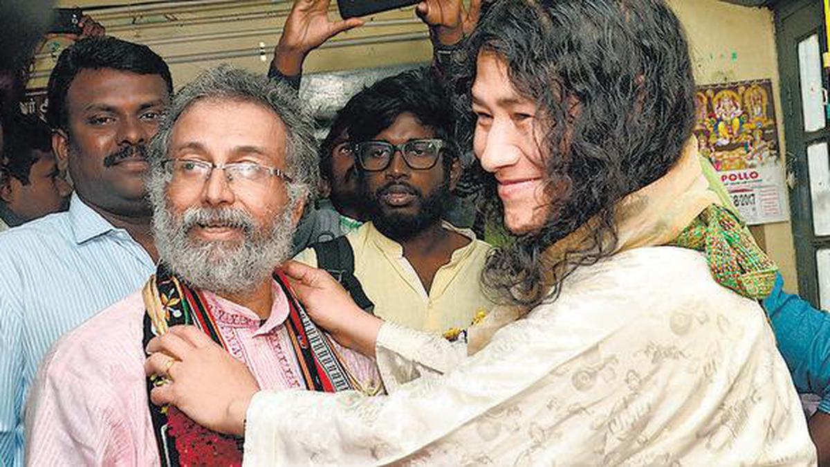 Irom Sharmila marries in Kodaikanal, sans family and fanfare - The Hindu