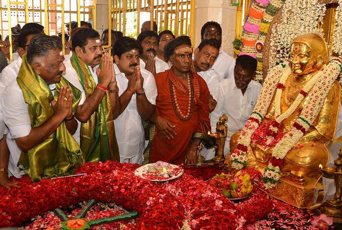 Political leaders pay homage to Muthuramalinga Thevar - The Hindu