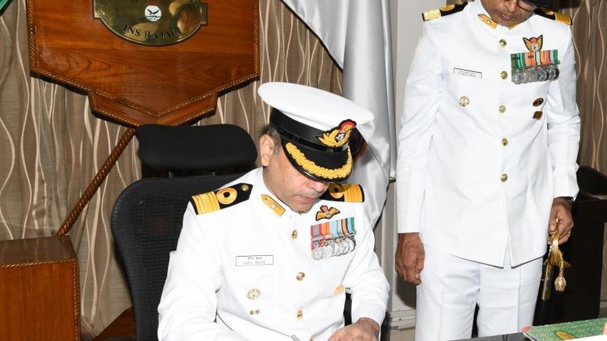 Commodore Kapil Mehta takes charge as Commanding Officer of INS Rajali  