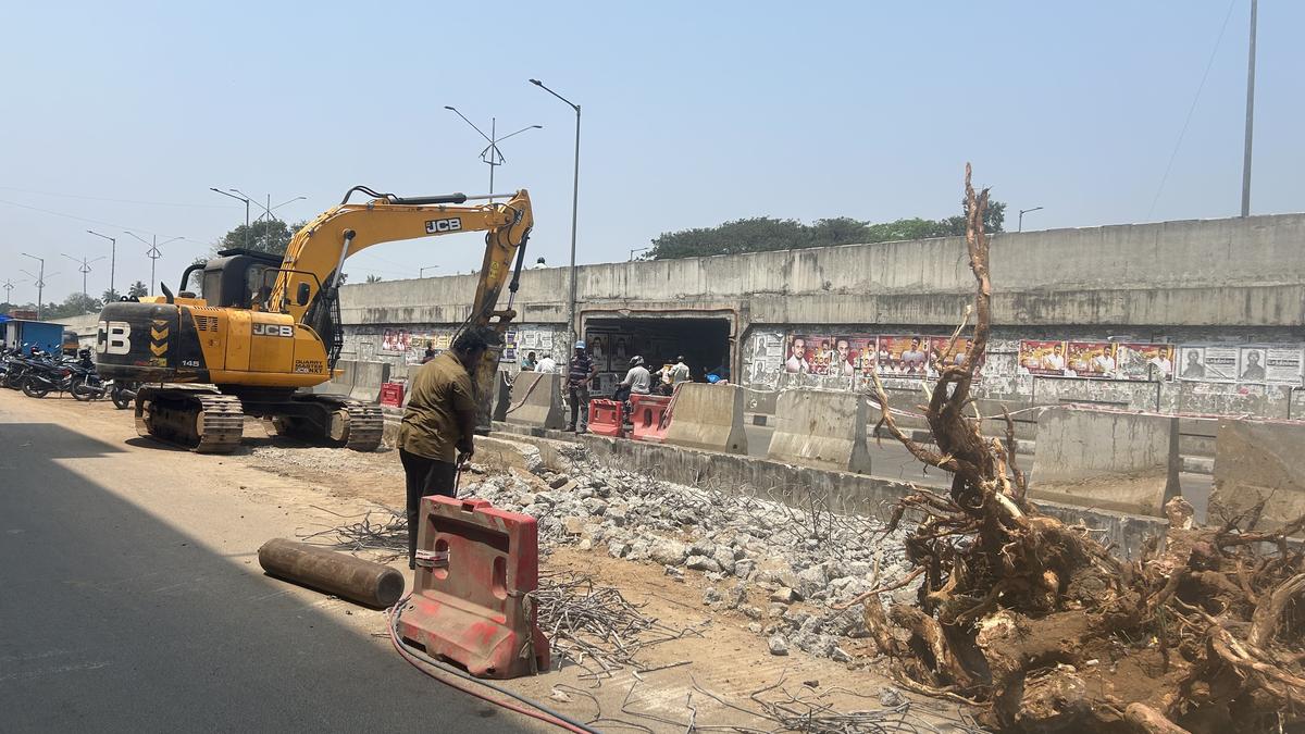 NHAI demolishes top portion of stormwater drain to create more road space in Vellore