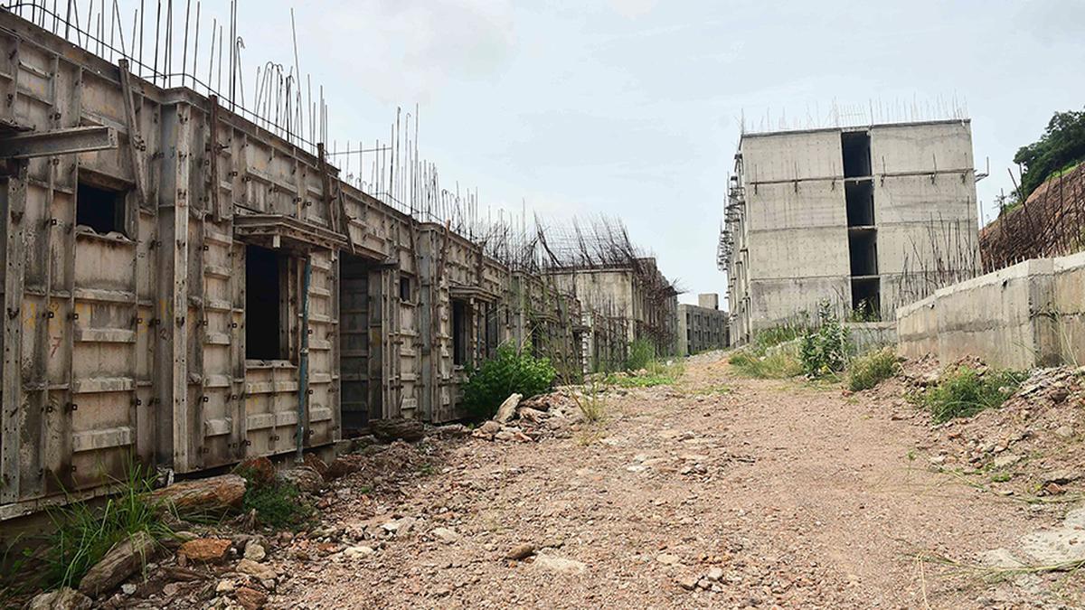 Tamil Nadu | PMAY funds swindled in the name of dead people