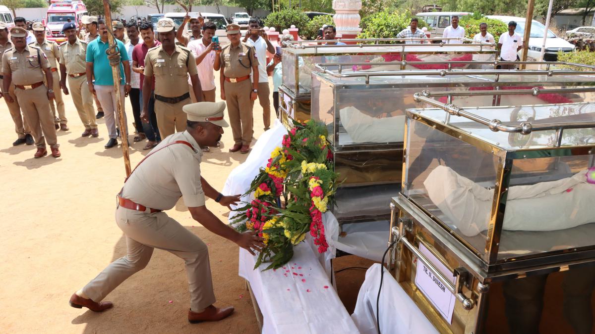 Three Policemen On Poll Duty Die In Road Accident In Tiruvannamalai 