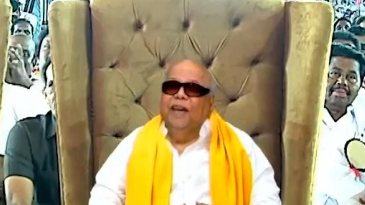 Augmented reality, AI bring late Karunanidhi alive on stage