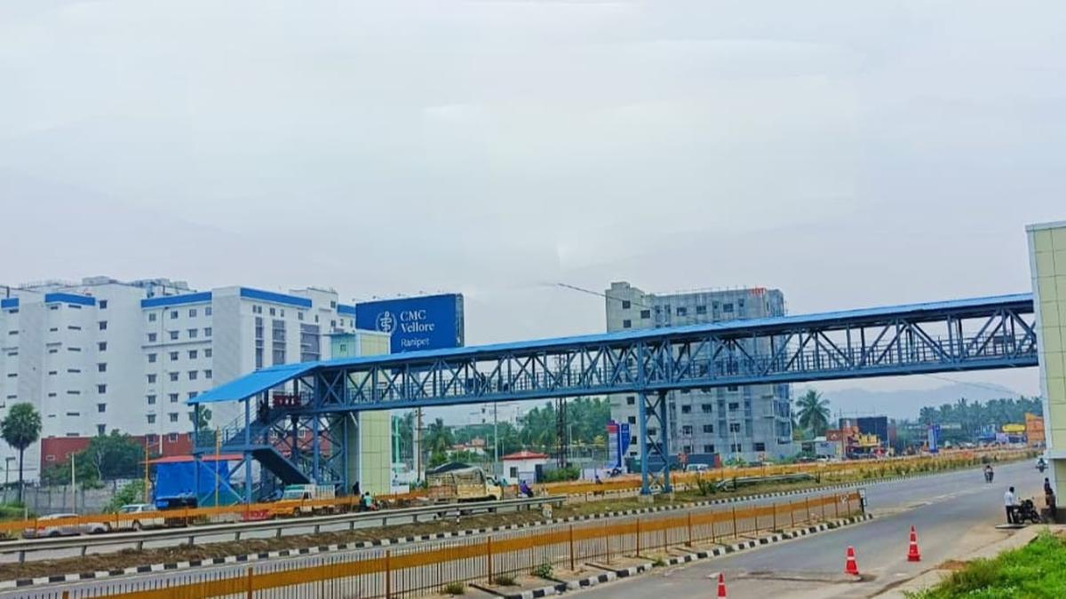 NHAI installs two lifts at foot over bridge on Chennai - Bengaluru Highway near CMC in Ranipet