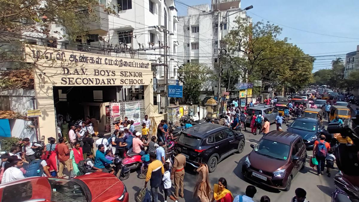 Bomb In Chennai School: खतरे में देश का भविष्य, चेन्नई के 5 नामची स्कूलों को मिली बम से उड़ाने की धमकी