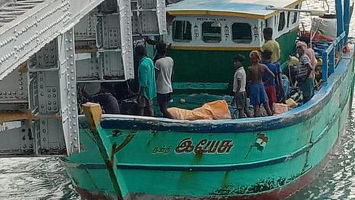 Mechanised boat rams Pamban bridge - The Hindu