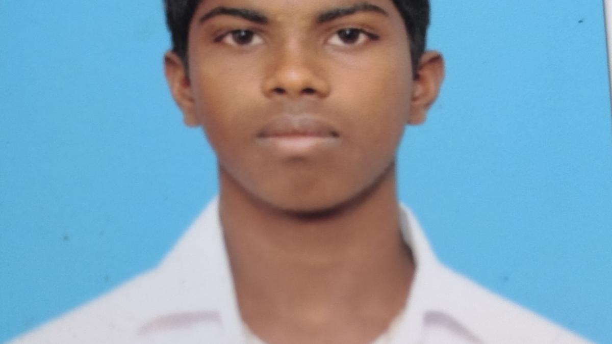 15- year-old boy found dead in school well near Tirupattur town