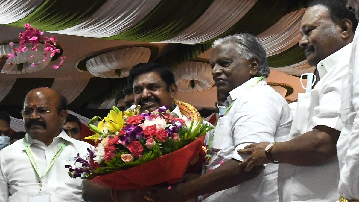 Palaniswami elected AIADMK interim general secretary; Panneerselvam expelled