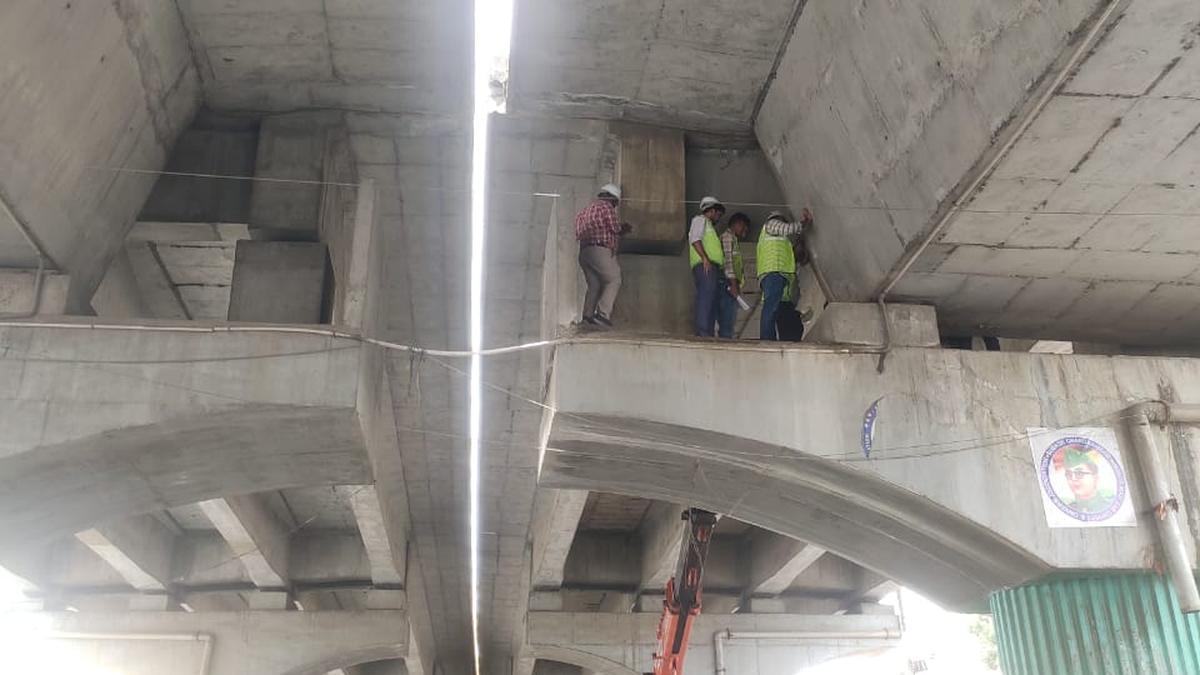 Crack develops on Hosur flyover, traffic to Bengaluru hit