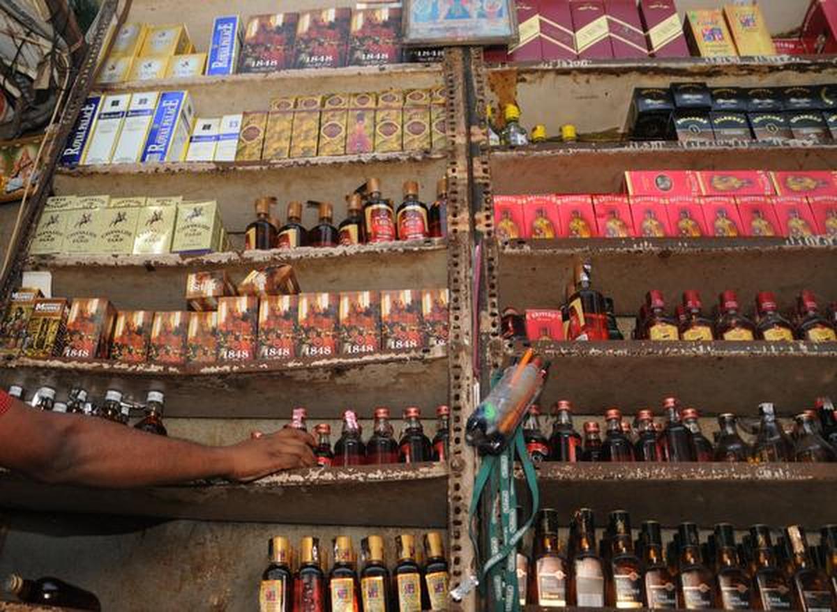 Coronavirus lockdown Tasmac to open shops from May 7 in Tamil Nadu