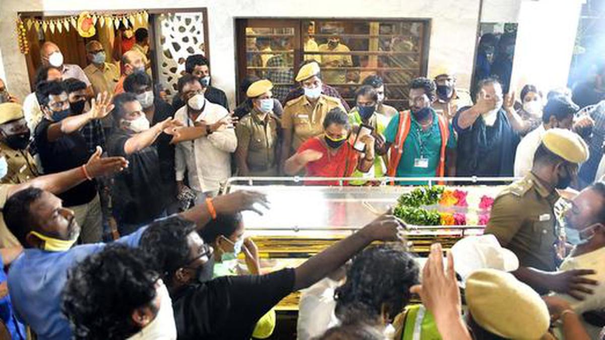 S.P. Balasubrahmanyam to be cremated with State honours