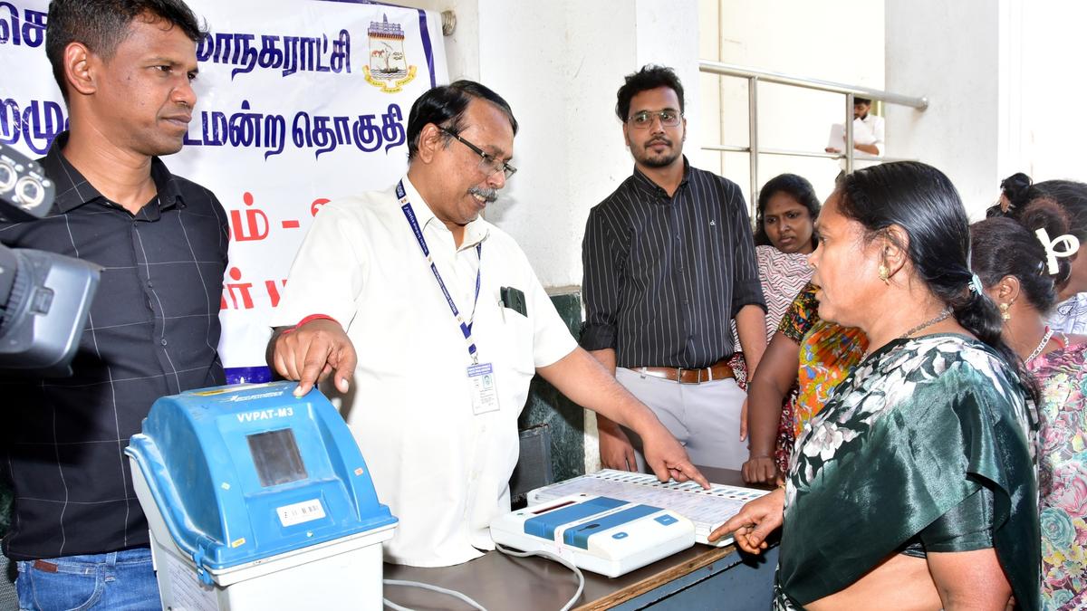 Centres established to demonstrate EVM, VVPAT use to public