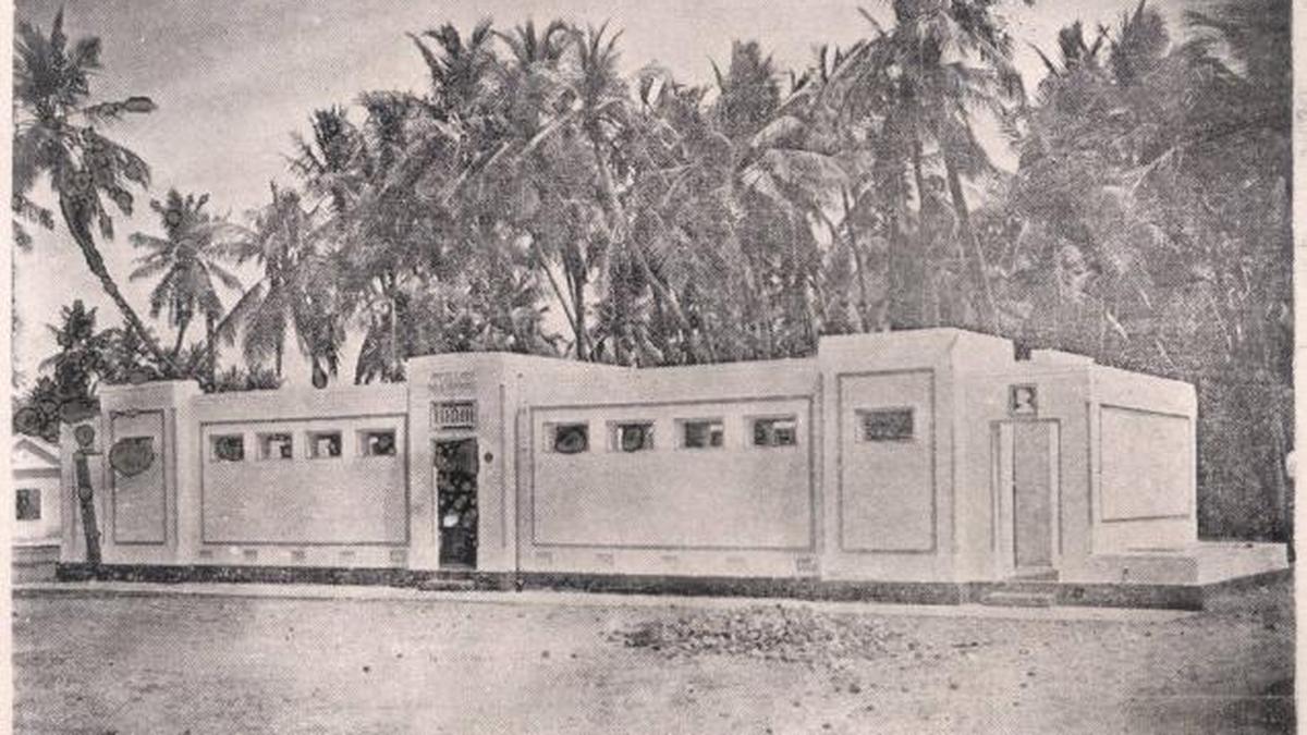 A scatological past of toilets of Madras