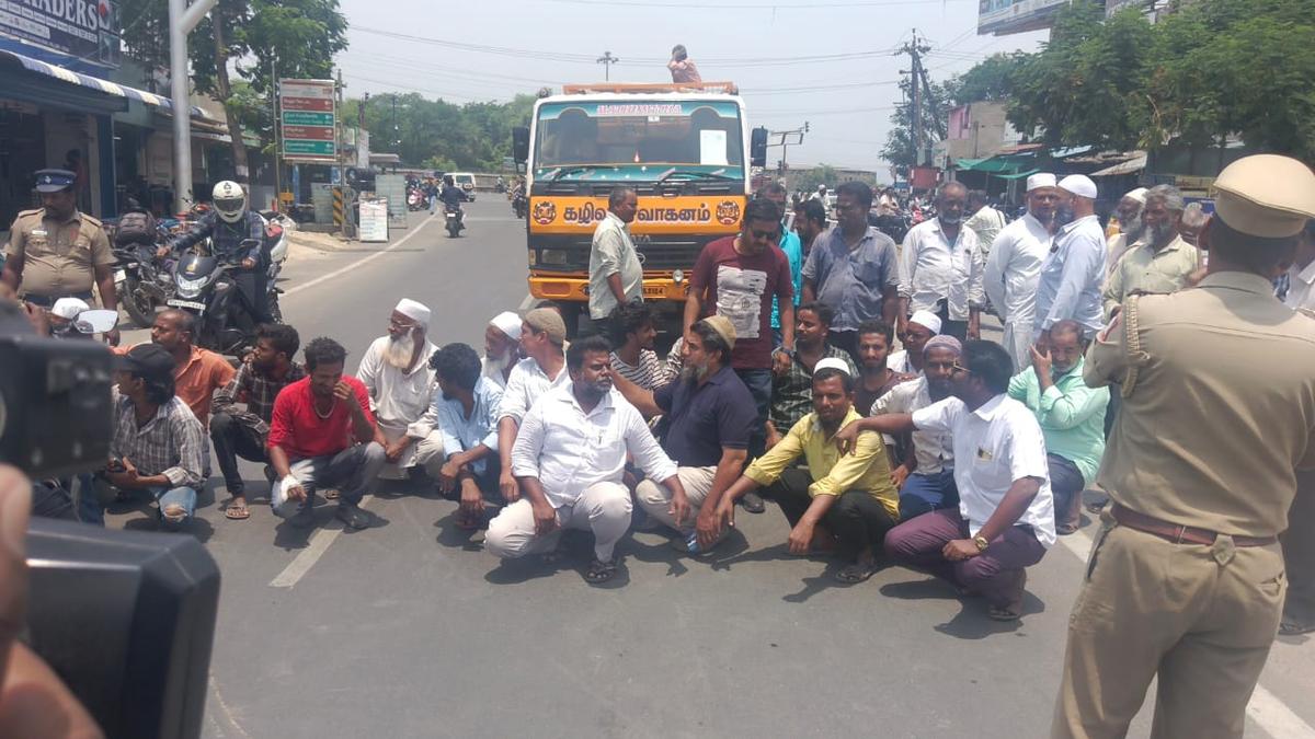 Residents block Old Bypass Road in Vellore over delay in completing drainage work