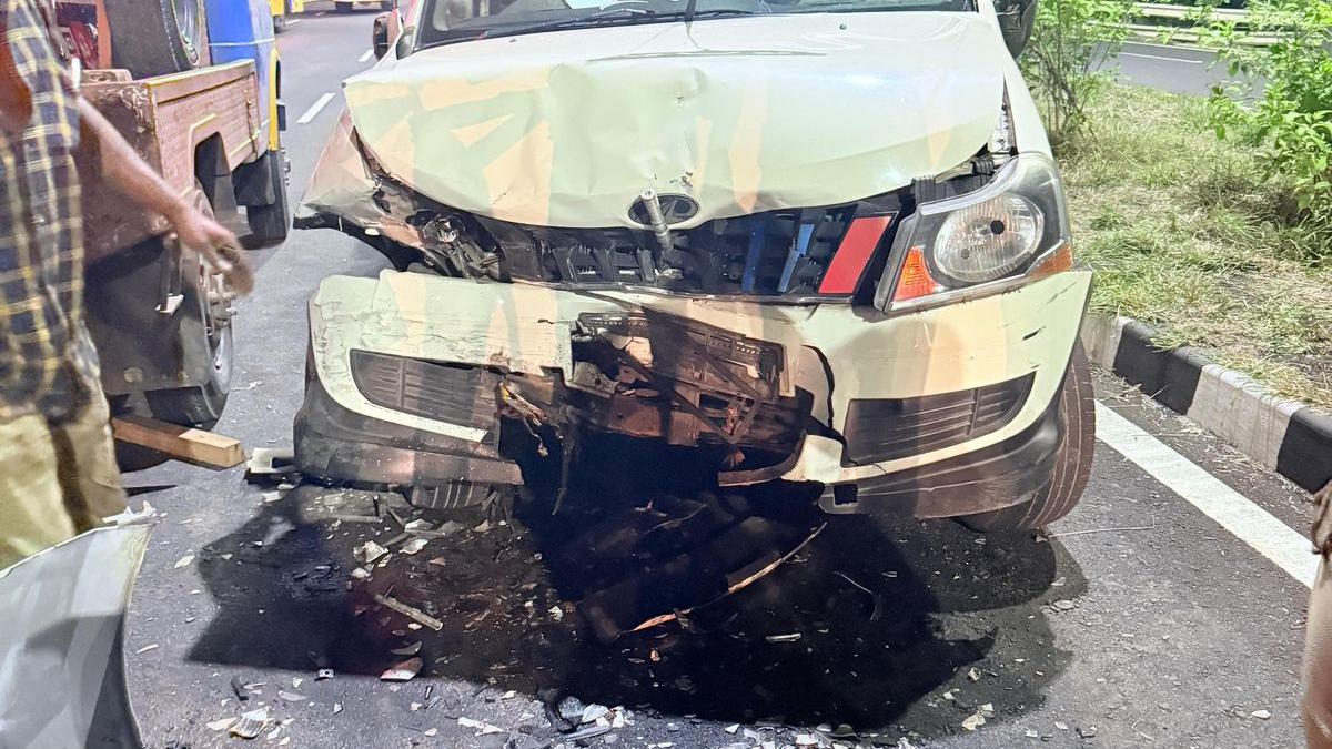 Drunk taxi driver rams car, killing pregnant woman and her father in Chennai
