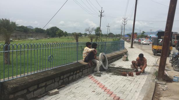 Vellore fort to get raised fencing, tiled walkers’ path, lush lawn