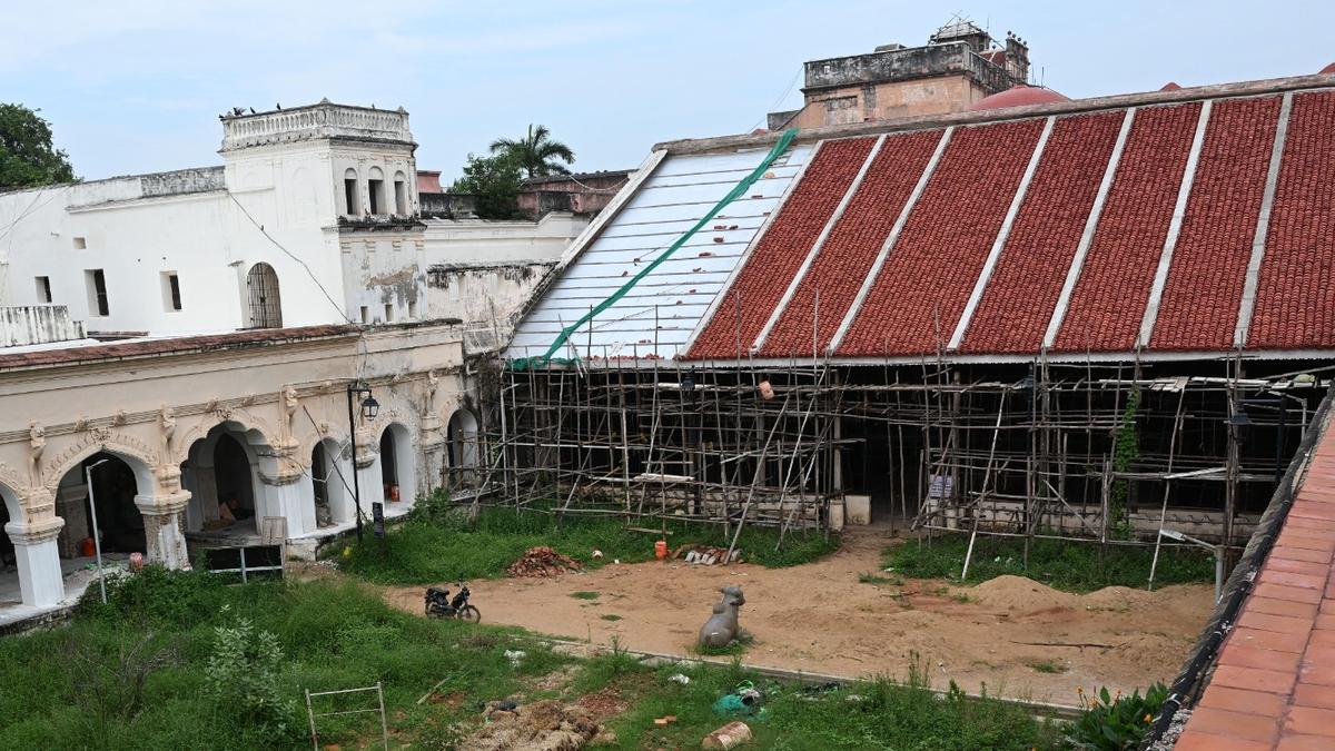 Unique conservation of the Maratha Durbar Hall offers insights into ancient construction and preservation methods