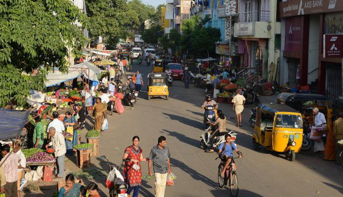 ‘Business as usual’ is a dream during monsoon, say street vendors