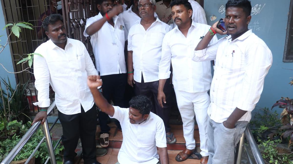 Puducherry election: Lok Sabha MP Vaithilingam files nomination for Assembly polls, Congress workers protest outside his home