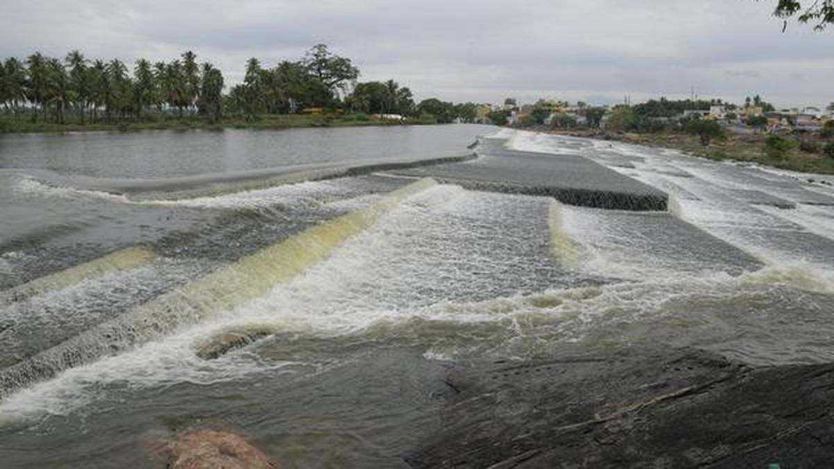 Flood alert issued to people living on banks of River Bhavani in Erode ...