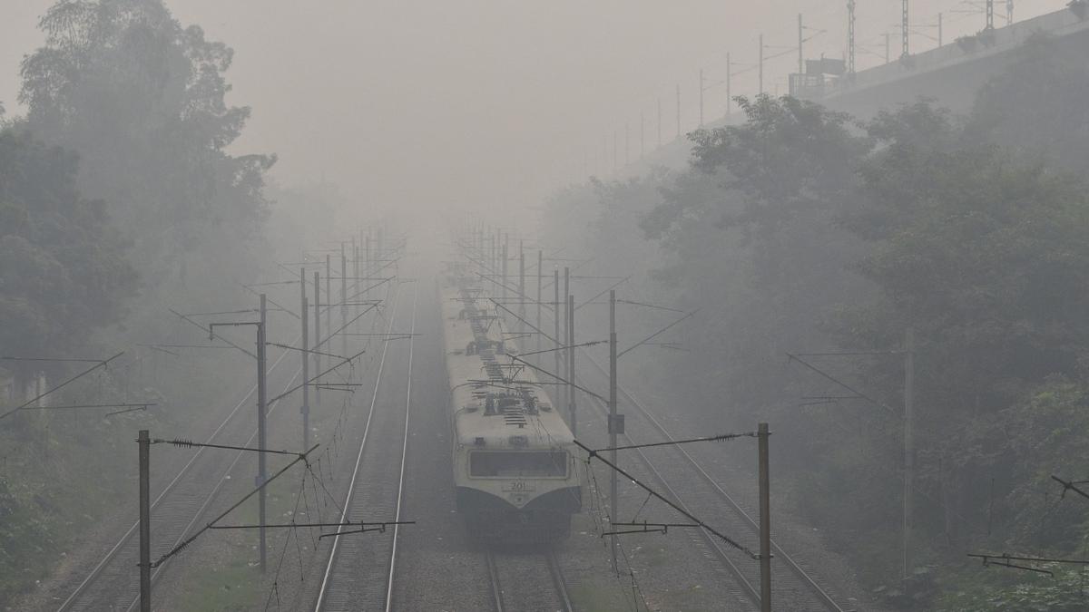 As Delhi gasps, Arvind Kejriwal admits stubble burning in Punjab is major reason for bad air