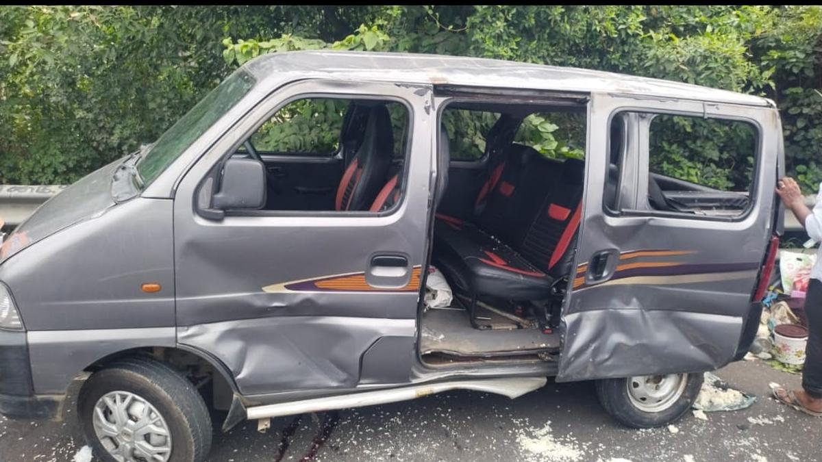 Two killed, six injured as their car overturns near Tambaram