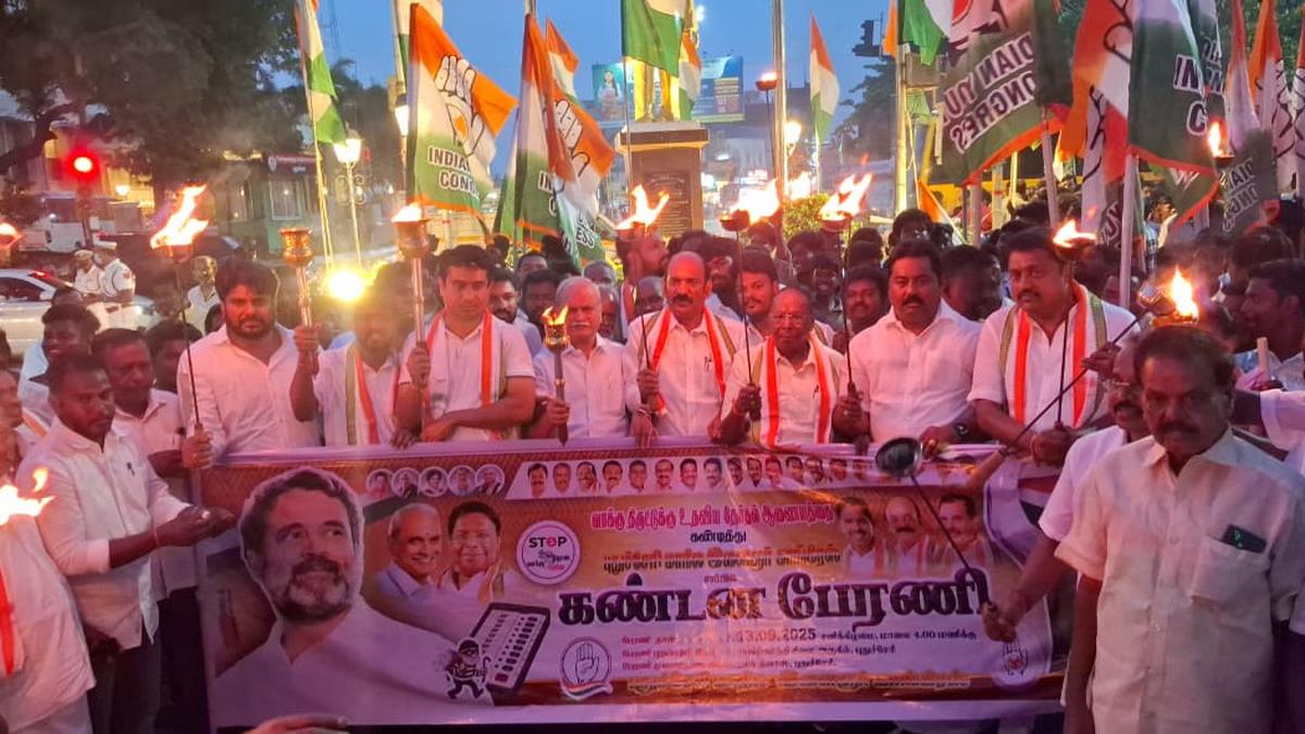 Youth Congress workers take out torch-light march as part of ‘Vote Chori’ campaign in Puducherry