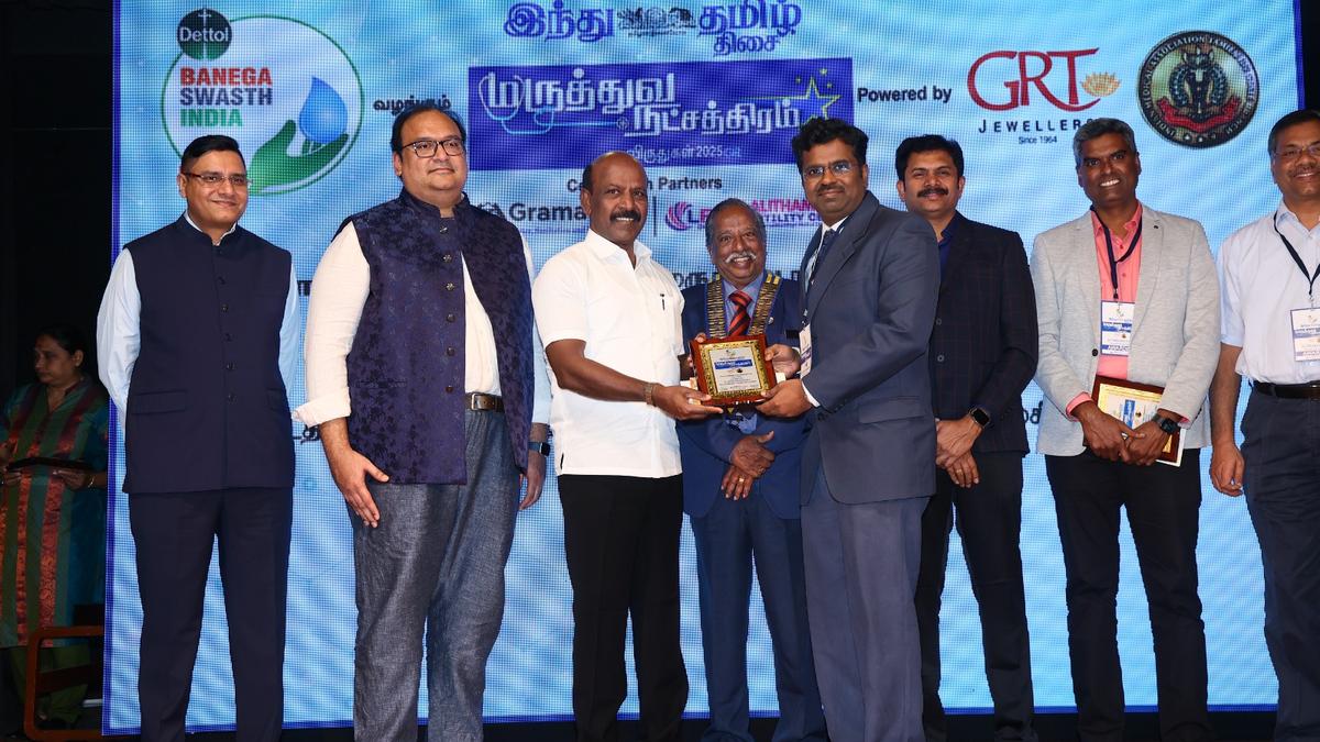 Nephrologist from Vellore honoured for contribution in medical service