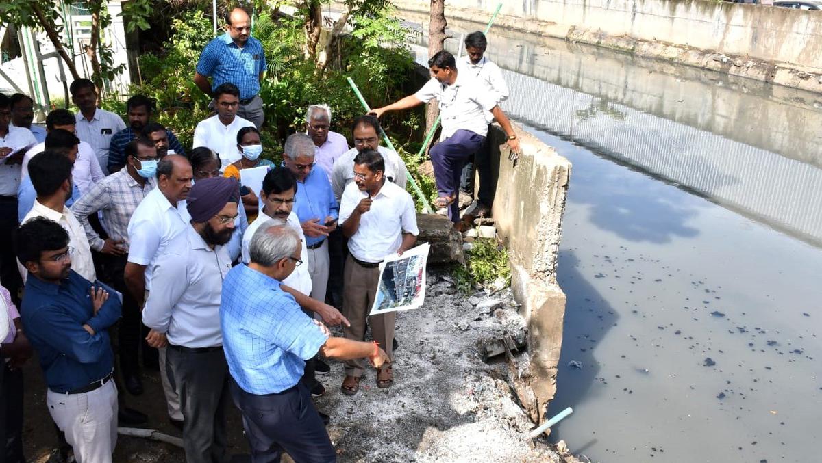 Chief Secretary checks progress of work on monsoon preparedness