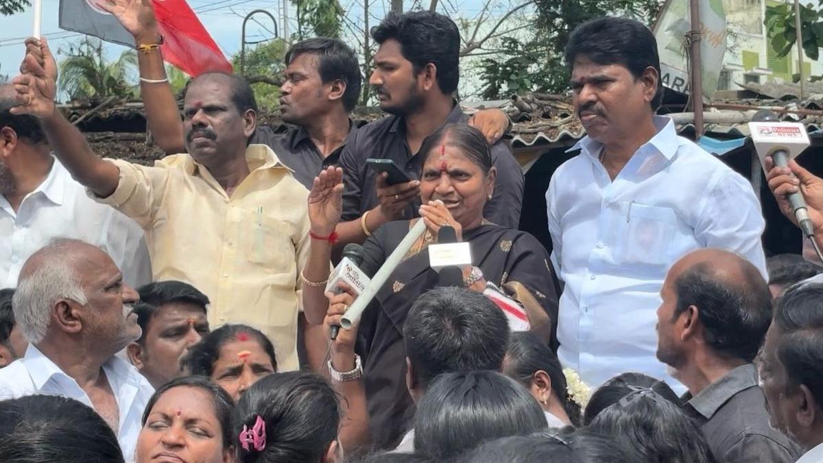 AIADMK stages protest over sexual harassment case against Arakkonam DMK worker Deivaseyal