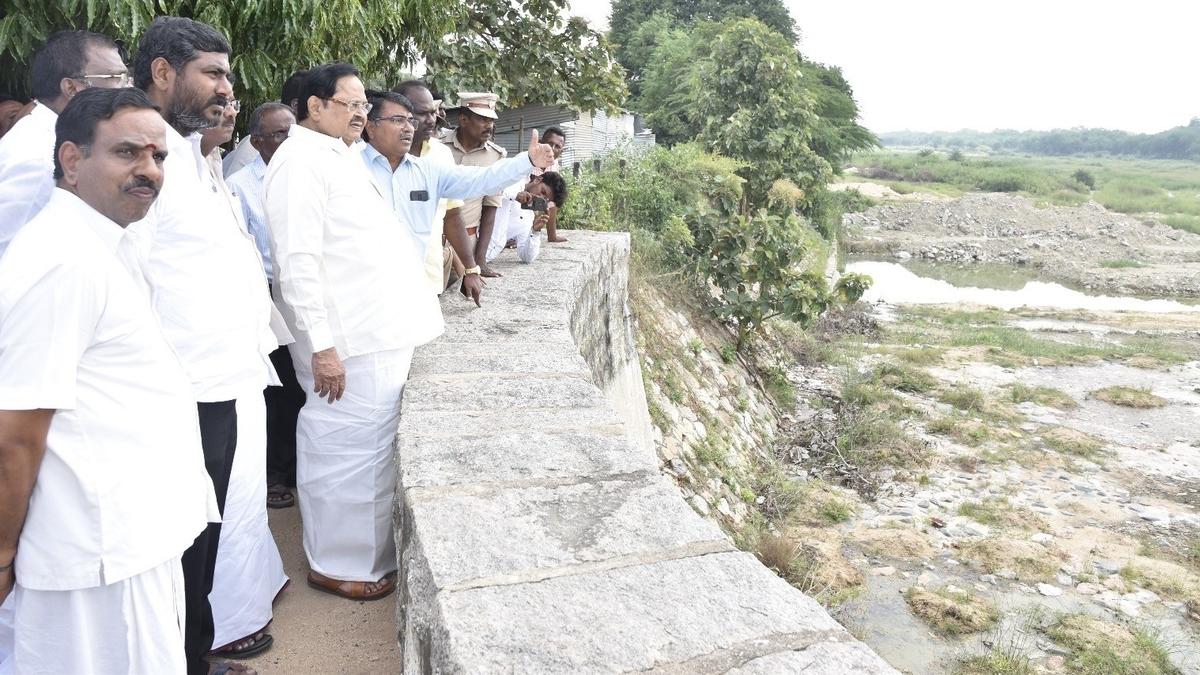 New causeway across Ponnai river near Katpadi will be ready by January