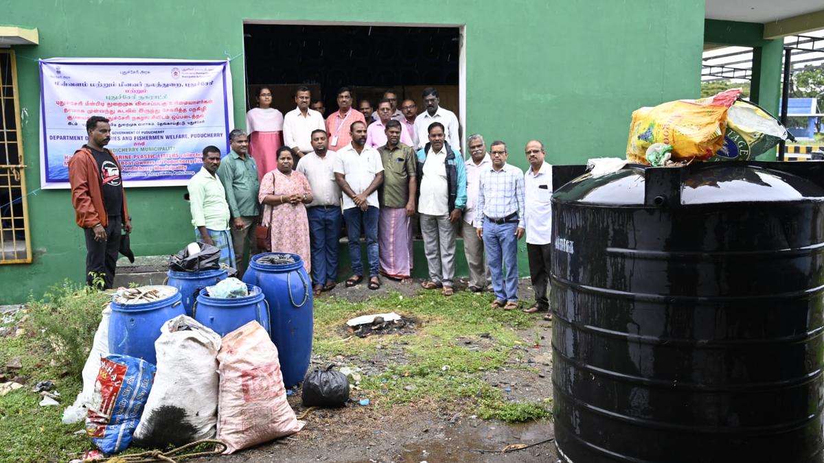 Thengaithittu fishermen engage in initiative to tackle menace of marine pollution