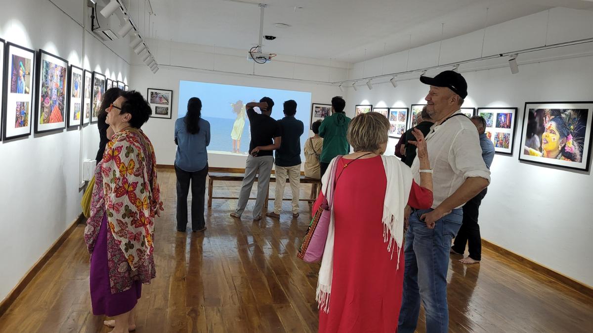 Photography as an act of giving, not just taking, in a lensman’s romance with the city