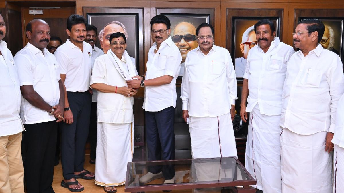 Former AIADMK MP Maitreyan joins DMK