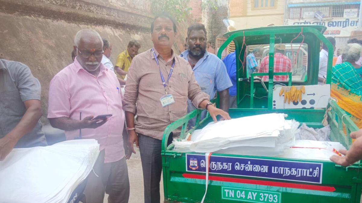 Chennai Corporation launches collection and disposal of hazardous waste from bursting of crackers