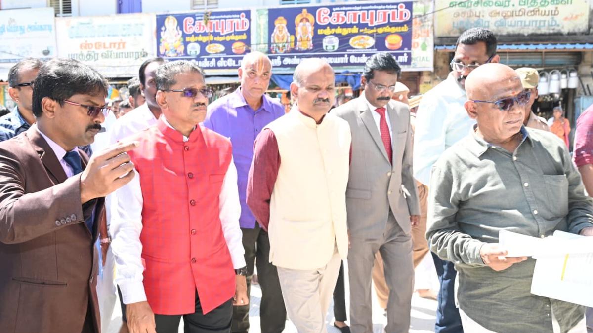 Madras High Court judges inspect construction activities at Arunachaleswarar temple