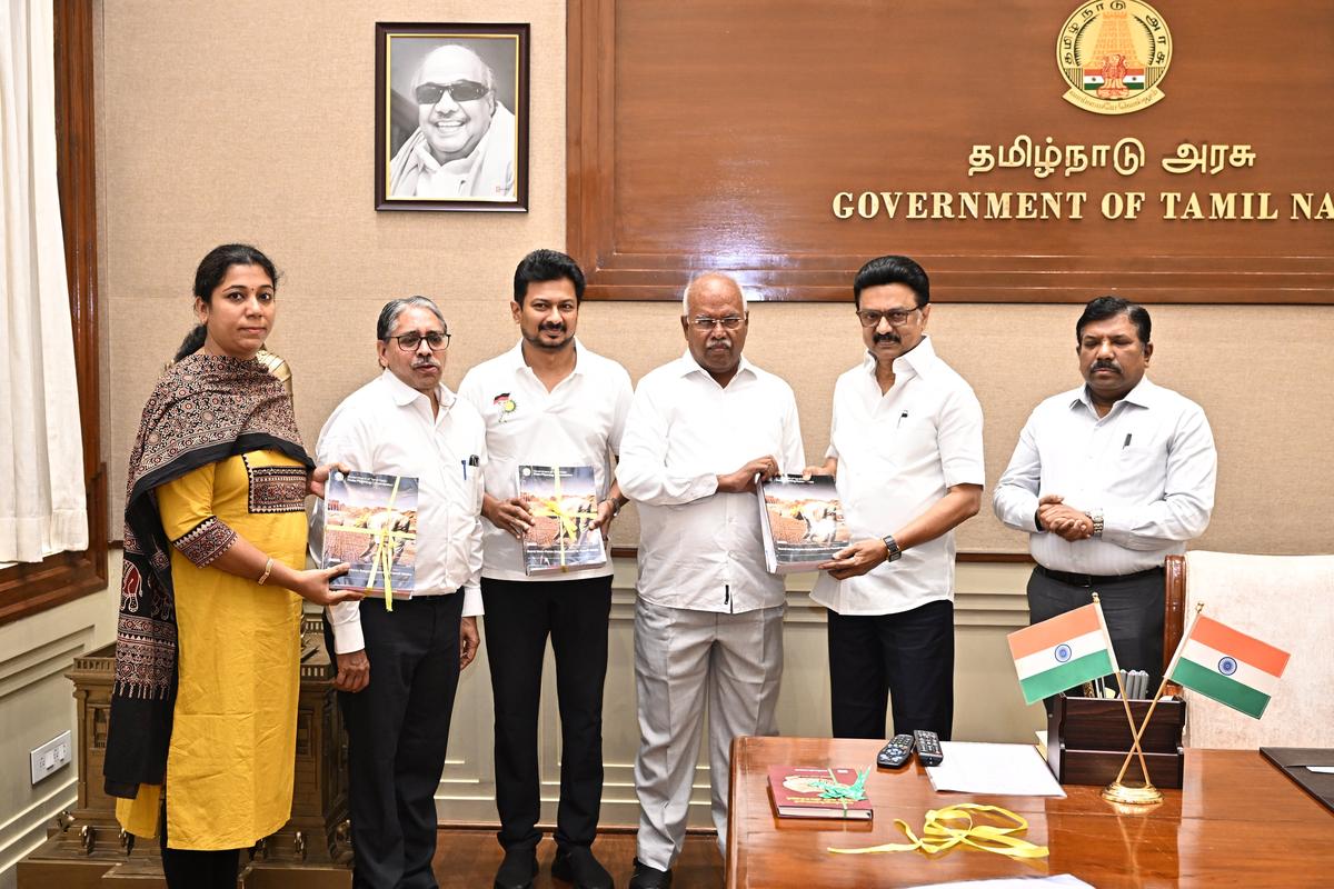 Tamil Nadu Deputy Chief Minister Udhayanidhi Stalin, who is also the State Planning Commission’s ex-officio Vice-Chairman, Executive Vice-Chairman J. Jeyaranjan, State Planning Commission submitted the four reports to Chief Minister M.K Stalin at Chennai on June 9, 2025